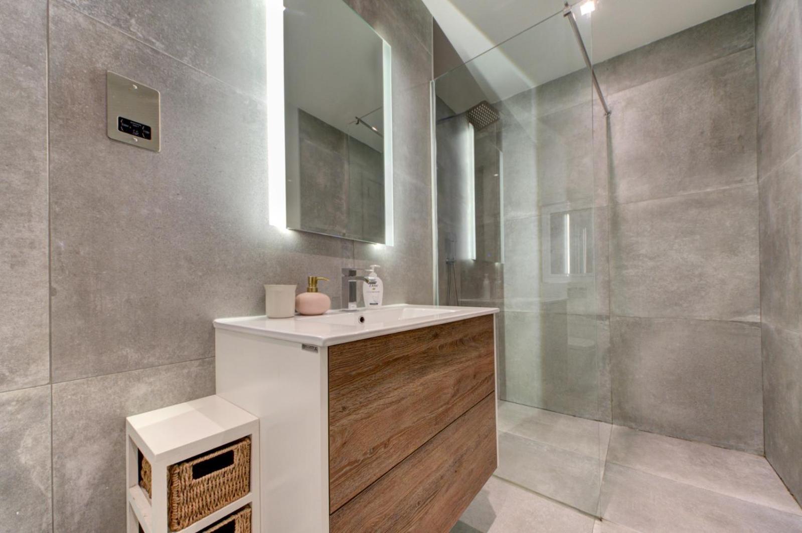Modern Sliema Apartment Near Sea エクステリア 写真